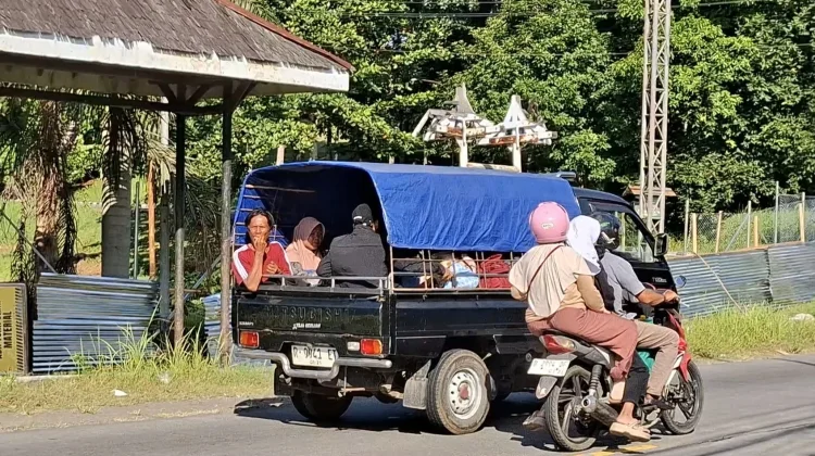 Kendaraan Pemudik lewat Jalur Selatan Selatan Landai