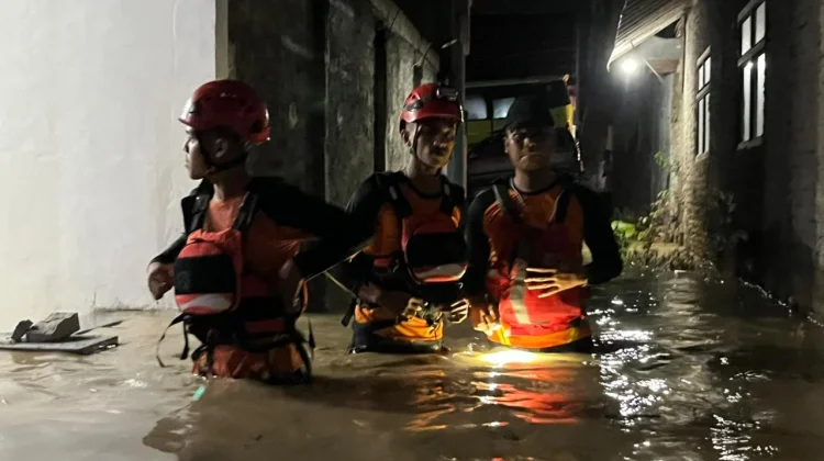 Banjir Brebes, Puluhan Warga Dievakuasi
