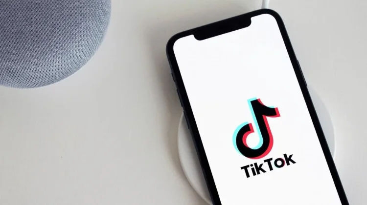 Rahasia FYP 2026: Tips Jitu Konten TikTok Masuk Beranda ala Gen-Z
