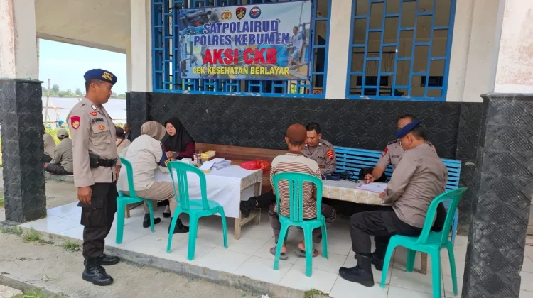 Satpolairud Polres Kebumen Gelar Cek Kesehatan Berlayar bagi Nelayan