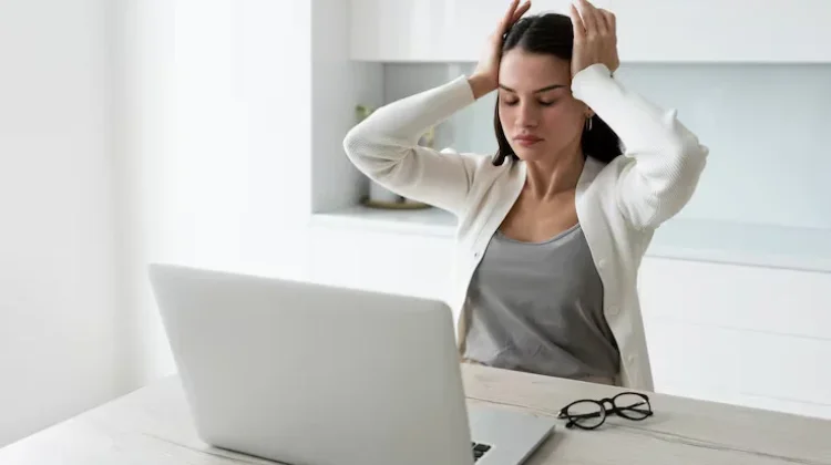 Trik Jaga Mental Health di tengah Tekanan Kerja