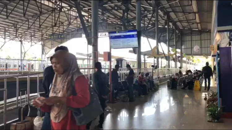 Penumpang Stasiun Kroya Lampaui Target 106 Persen