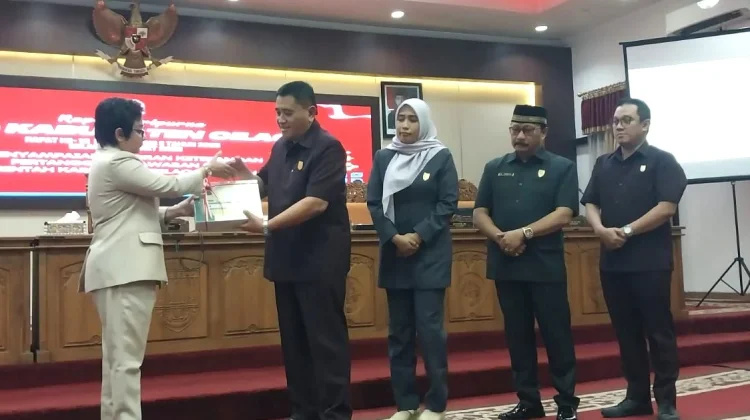 LKPJ 2025 Cilacap Dilaporkan Pendapatan Lampaui Target dan Kemiskinan Turun