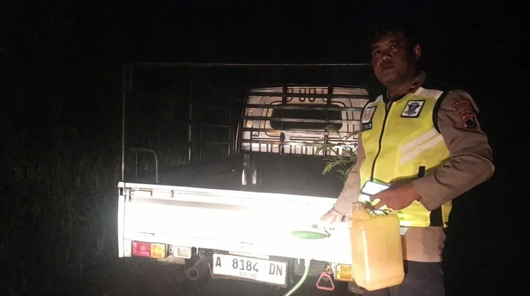 Polsek Kejobong Bantu Pengendara Nyasar dan Kehabisan Bahan Bakar