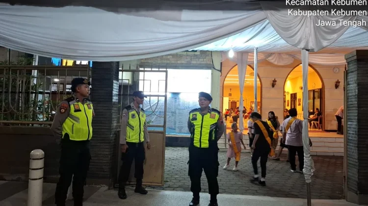 Polres Kebumen Amankan Kebaktian Jumat Agung