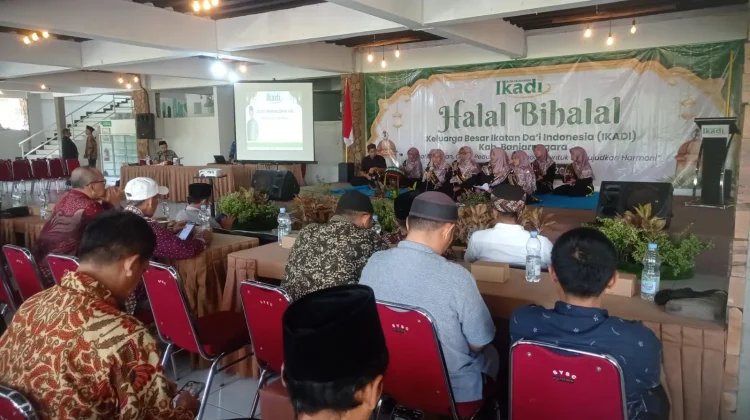 Perkuat Silaturahmi, Ikadi Banjarnegara Gelar Halalbihalal