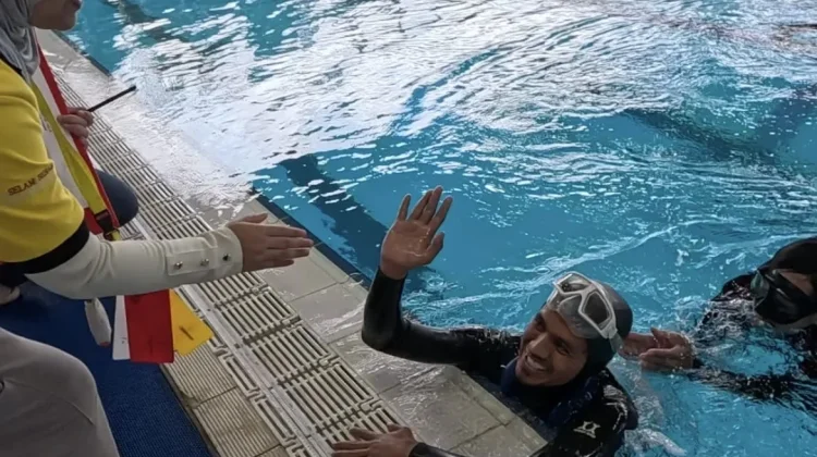 Nur Rohman, Atlet Freediving Banyumas Raih Best New Comer