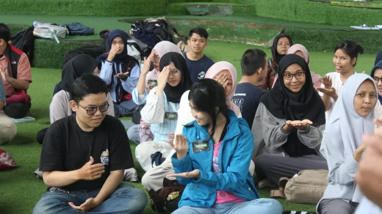 Telkom University Purwokerto Hadirkan Solusi Komunikasi bagi Tunarungu