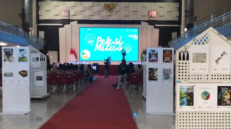 UMP Gelar Pameran Kartun Internasional Bertema Lingkungan
