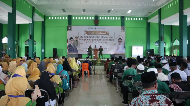 Muhammadiyah Cilacap Gelar Silaturahmi Akbar Sekaligus Lepas 193 Calon Haji