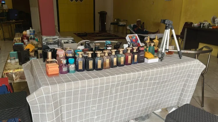 Dari Hobi, Mahasiswa Asal Purwokerto Raup Omzet Jutaan dari Bisnis Parfum