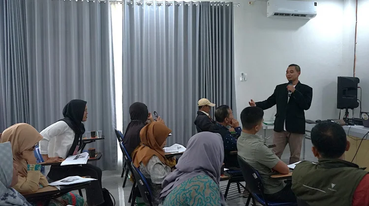 Disperindagkop UKM Gelar Pelatihan Digital Marketing, Dorong UMKM Naik Kelas