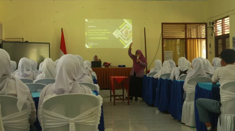 SMA Negeri 1 Sigaluh Maju Sekolah Adiwiyata Provinsi