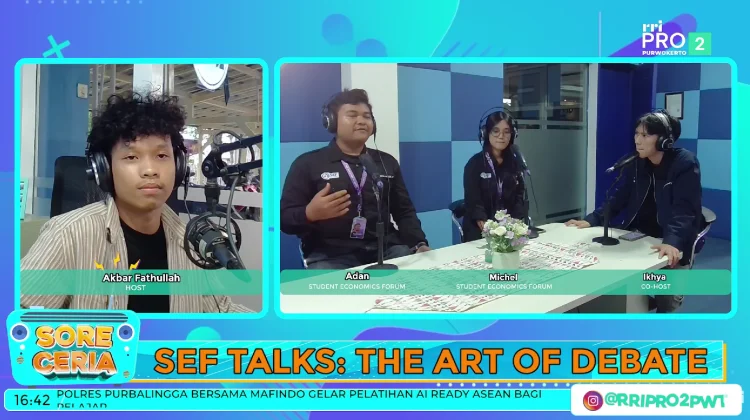 Debat Jadi Sarana Efektif Tingkatkan Kemampuan Bahasa Inggris Mahasiswa