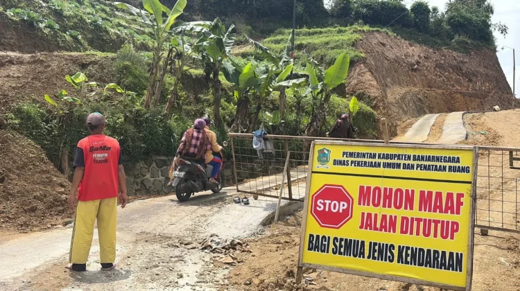 Utamakan Keselamatan, Pengendara Diimbau Hati-Hati saat Melintas di Jalan Darurat