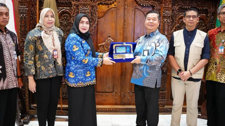 Banyumas Jadi Percontohan Digitalisasi Bantuan Sosial