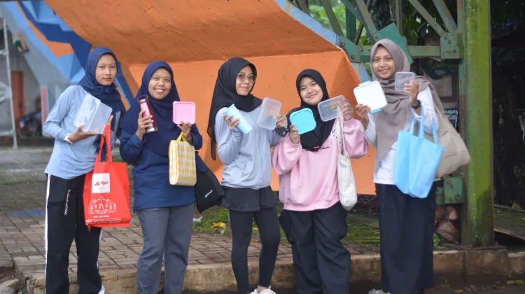 Aksi Nyata Perempuan untuk Masa Depan Bumi