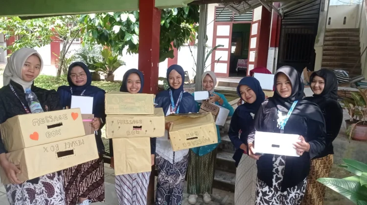 SMAN 1 Sigaluh Ajak Kartini Masa Kini Cintai Bumi