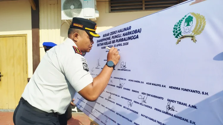 Pertegas Komitmen, Petugas Rutan Purbalingga Ucapkan Ikrar Zero Halinar