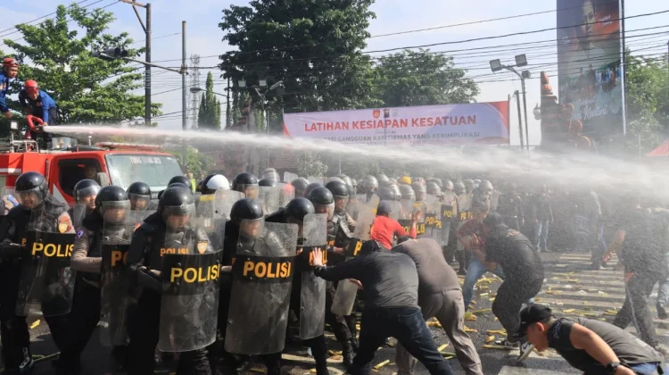 Polres Purbalingga Gelar Simulasi Latihan Kesiapan Kesatuan Hadapi Kontijensi