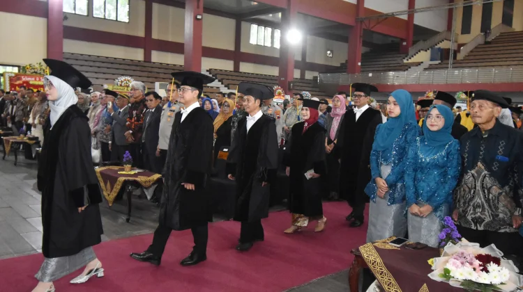 Perkuat Peran Inovasi, Lima Profesor Baru Unsoed Dikukuhkan