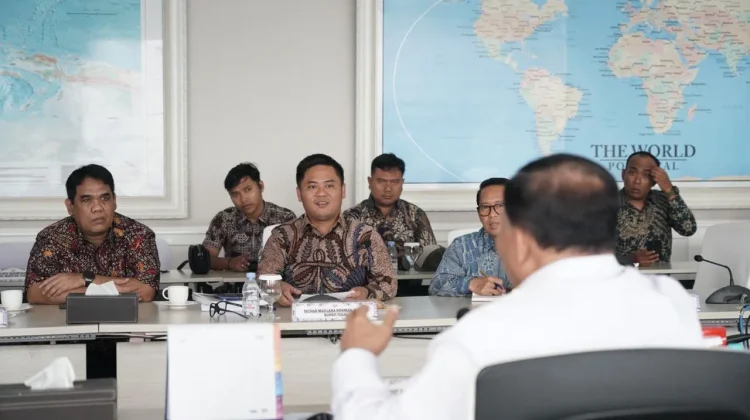 Bupati Tegal Usulkan Kampung Nelayan ke KKP, Dorong Akselerasi Ekonomi Pesisir