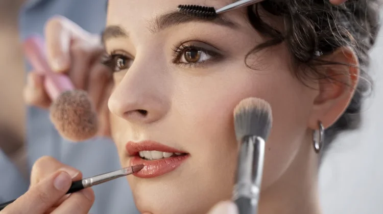 Makeup agar Tampilan Flawless Seharian di Cuaca Panas Indonesia
