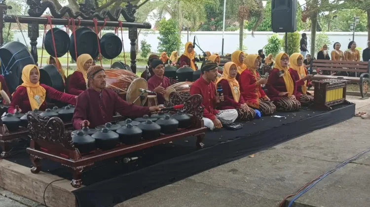 Festival Gamelan Meriahkan Banyumas Kota Lama