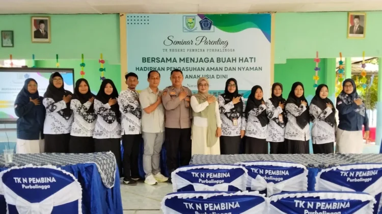 Polres Purbalingga Isi Materi Seminar Pola Asuh Ramah Anak di Era Digital