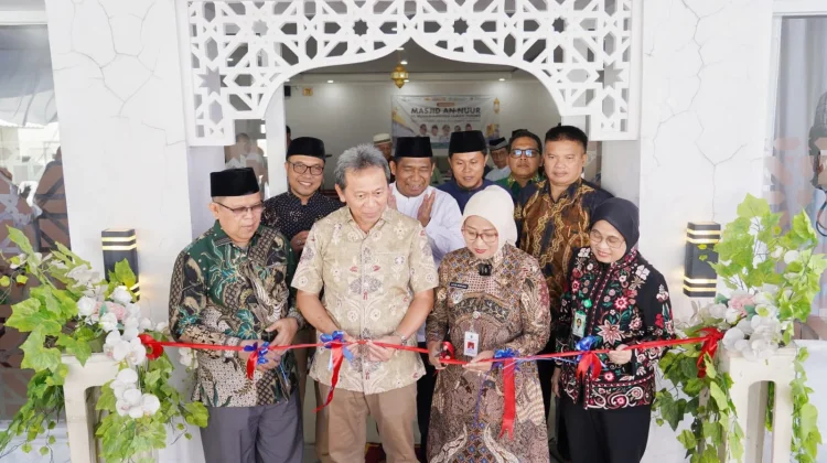 Bupati Kebumen, Lilis Nuryani, secara resmi meresmikan Masjid An-Nuur
