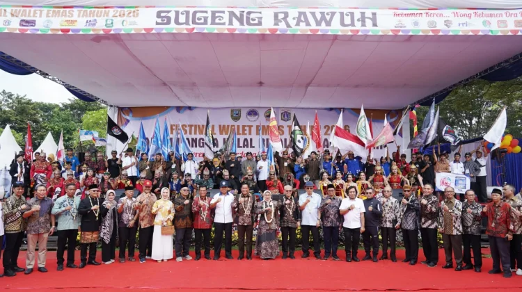 Ribuan Perantau Kebumen Semarakkan Festival Walet Emas di TMII