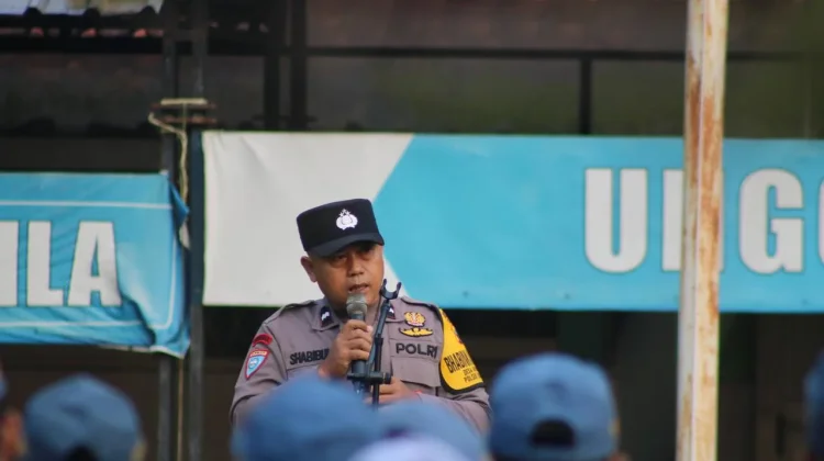 Jadi Pembina Apel di SMA Negeri 1 Bukateja, Bhabinkamtibmas Sampaikan Pesan