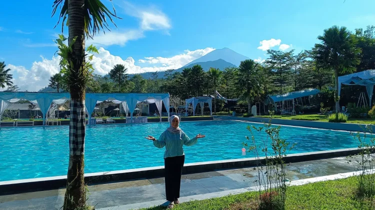 Segarnya Wisata Air Ben Dina Hills di Kaki Gunung Slamet Purbalingga
