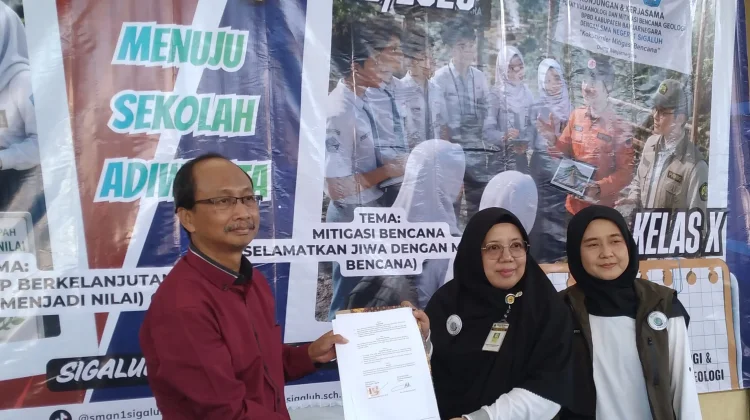 Gandeng Polibara, SMAN 1 Sigaluh Mantapkan Persiapan menuju Adiwiyata