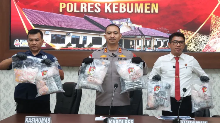 Polres Kebumen Sita 76 Ribu Obat Keras Ilegal
