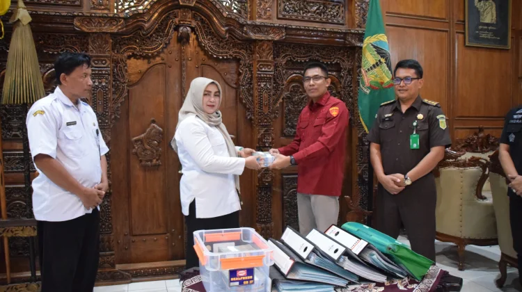 Pemulihan Aset, Pemkab Banyumas Terima Rp181 Juta dari Kejari Purwokerto