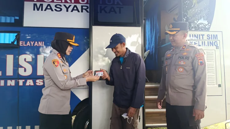 Hari Buruh, Polres Purbalingga Sediakan Layanan Kesehatan hingga Samsat Keliling