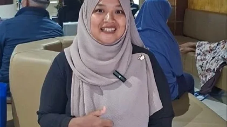 Afifa Nikmati Layanan Cepat Lewat Mobile JKN