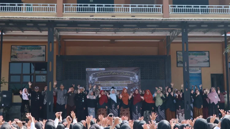 SMA Negeri 1 Karangkobar Gelar Pelepasan Murid Kelas XII