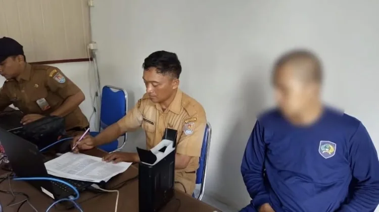 55 Warga Binaan Lapas Terbuka Nusakambangan Ikuti Perekaman Data Kependudukan