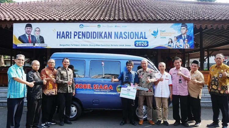 Pemkab Banyumas Serahkan Bantuan Mobil Siaga kepada Desa Kalibagor