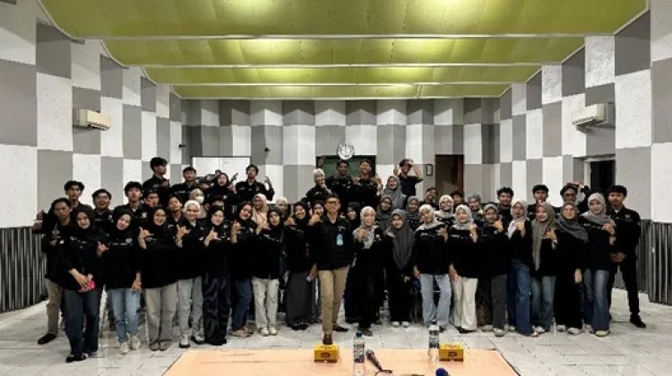 Mahasiswa KPI UIN Saizu Perdalam Ilmu Penyiaran di RRI Purwokerto