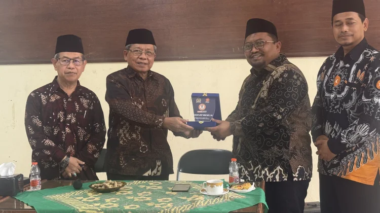 Yanuar Arif dan MUI Banyumas Dorong Hak Berhijab Bagi Karyawati Muslimah