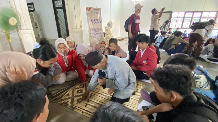 Pelatihan Gedeg Banjaran Tarik Minat Pelajar
