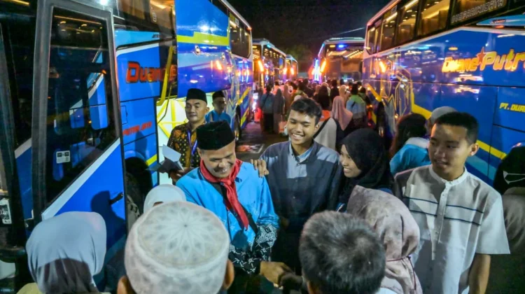 Kloter 72 Jemaah Calon Haji Banjarnegara Dilepas Dini Hari