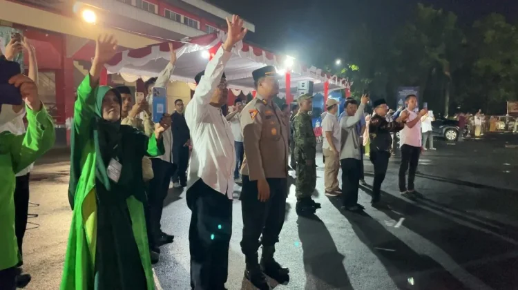 Bupati Sadewo Lepas Jamaah Haji Kloter 74 Banyumas