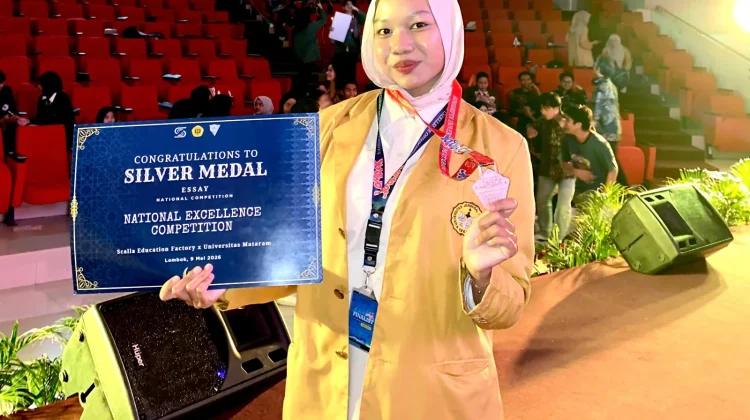 Dari Atlet Renang ke Juara Esai, Cerita Rachel Ukir Prestasi