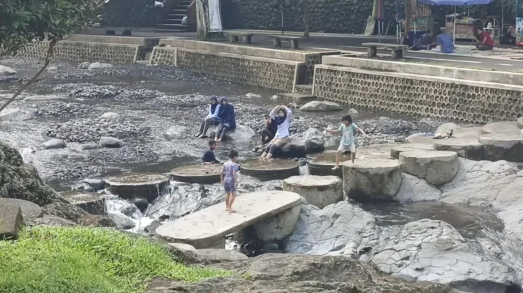 Kunjungan ke Lokawisata Baturraden Stabil di Atas Seribu Wisatawan