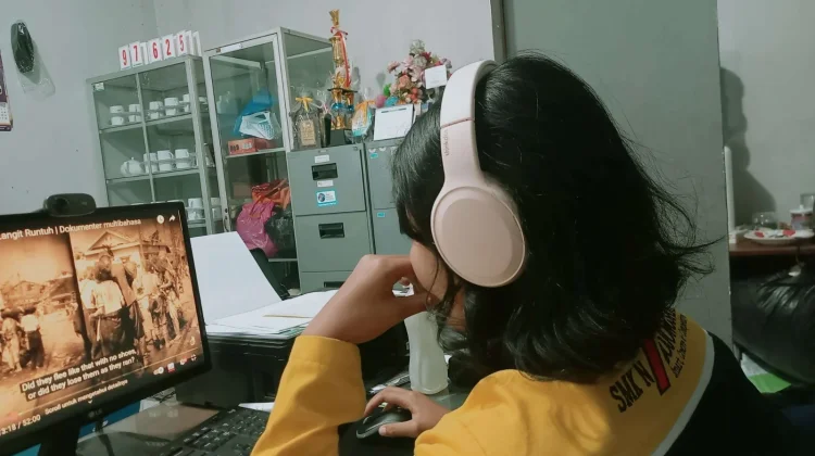 Earphone vs Headset vs TWS: Kelebihan, Kekurangan, dan Cara Penggunaan Terbaiknya
