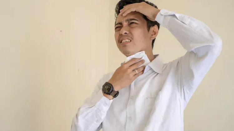 Sering Keringatan tanpa Sebab? Ini Cara Mengatasinya